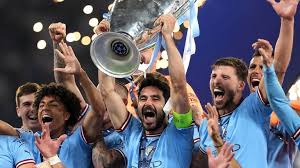 TA：范德芬的速度和力量令人难以置信；西蒙斯表现堪称完美